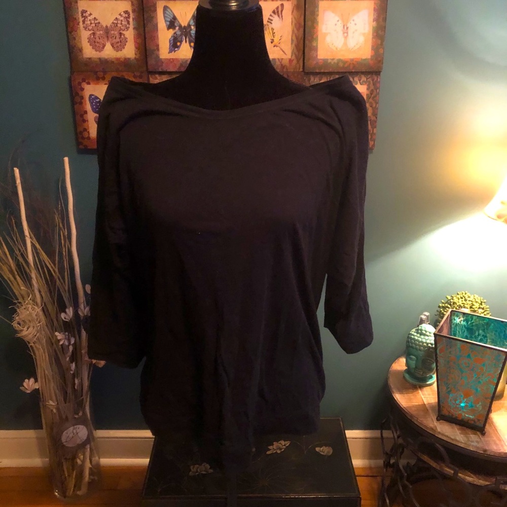 Black boat neck 3/4 sleeve Tee